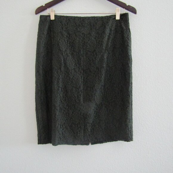 Ann Taylor Dresses & Skirts - Ann Taylor Pencil Skirt 10 Petite Green Floral Lace Feminine Classic Business